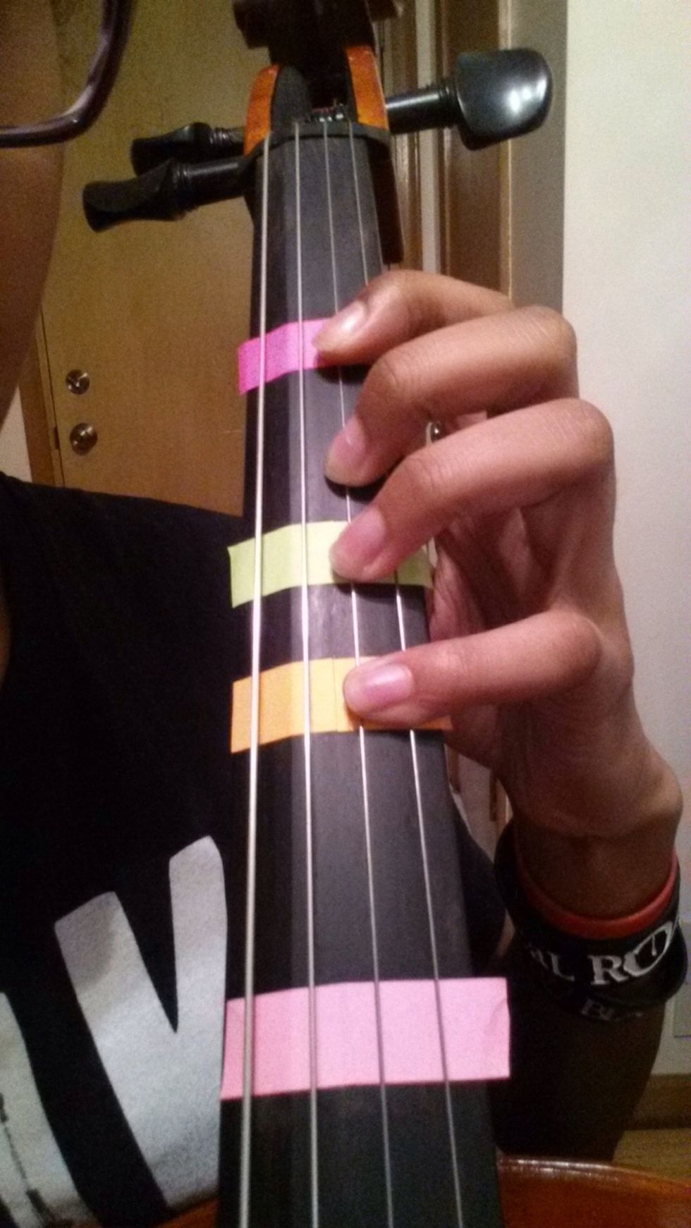 Fourth finger is on "G."