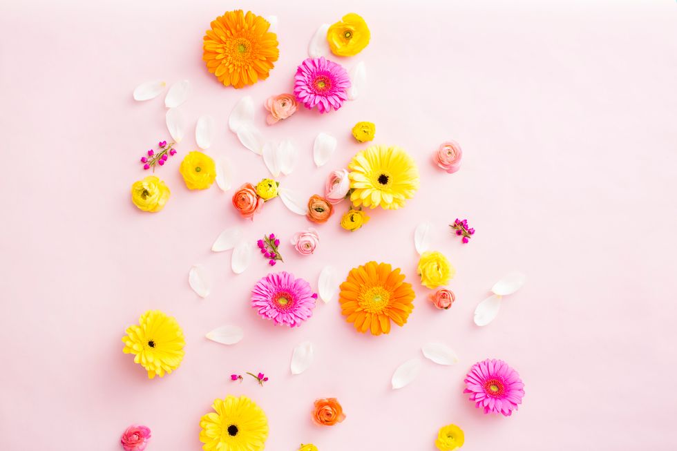 Fresh Floral Fragrance - Your natural fragrance takes center stage in the summer months and floral scents make a great complement to this. They\u2019ll invoke the feeling of being outside in nature.
