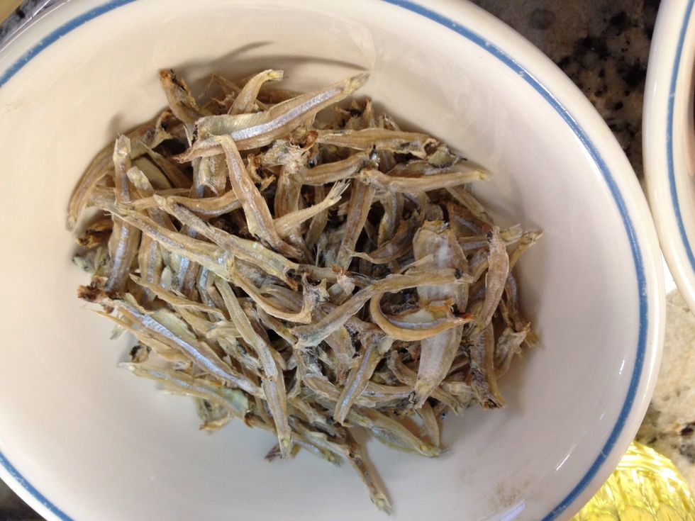 Fried dried anchovies