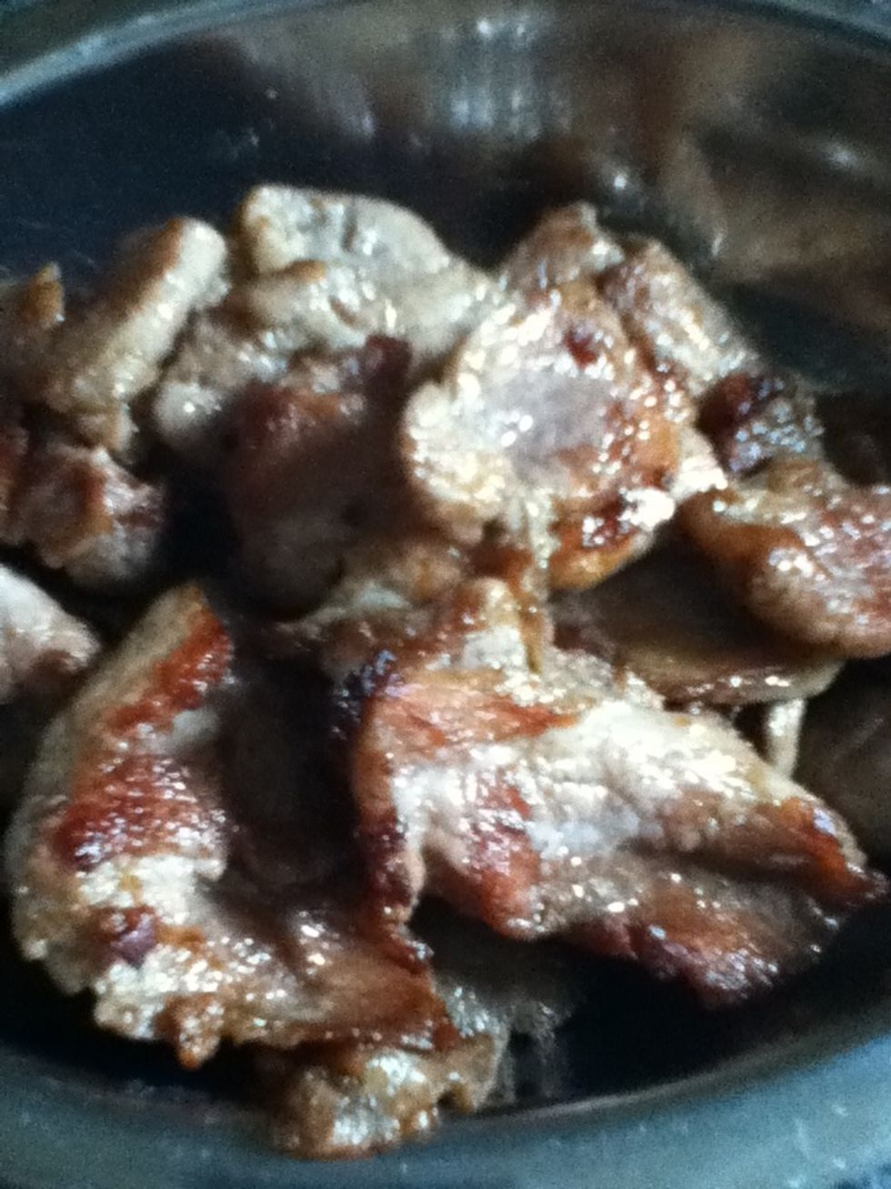 fried the pork untill golden in both side as the picture shown