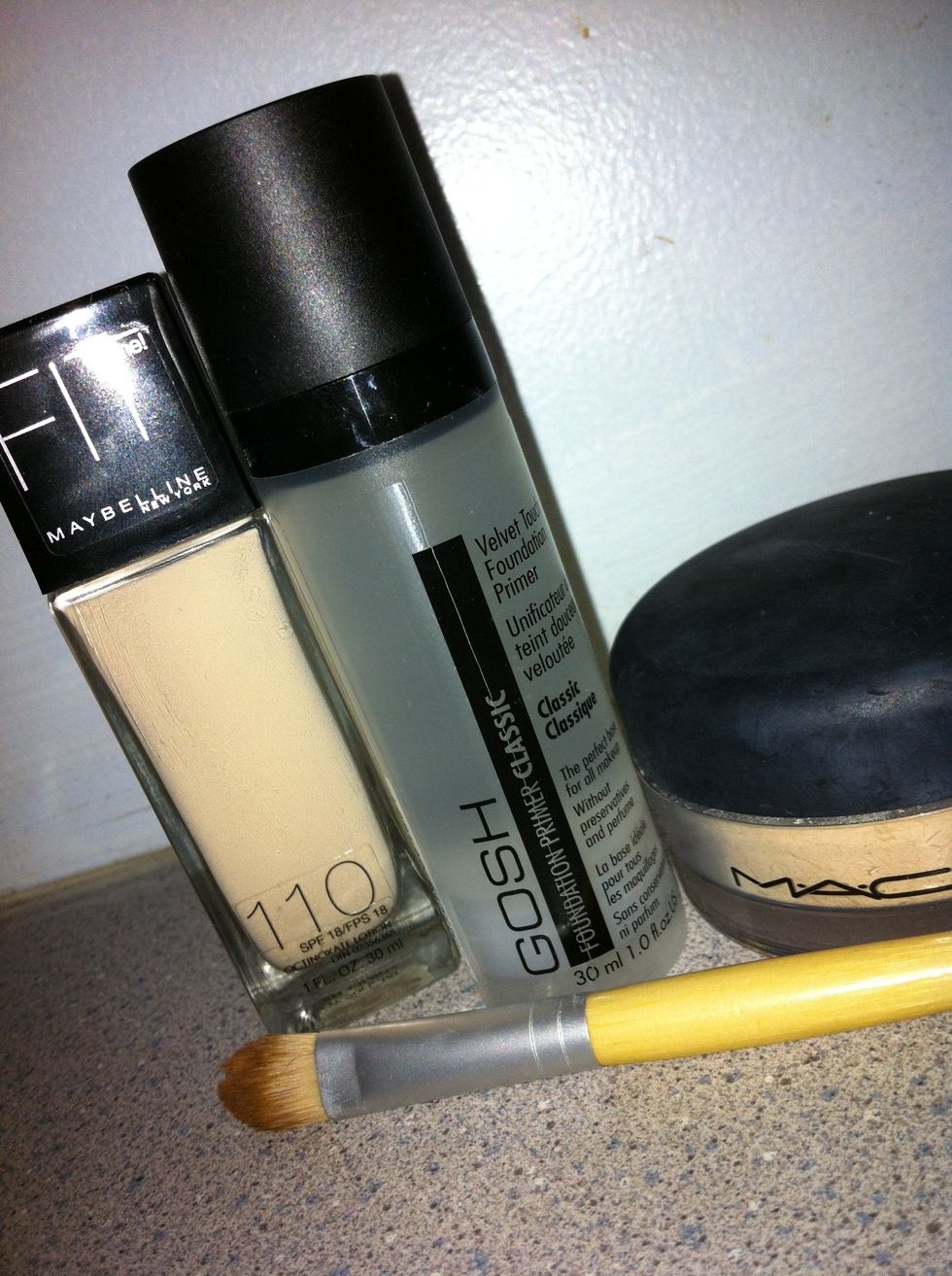 From left to right* Maybellene FitMe! in 110, Gosh primer, Mac mineralized loose foundation in Light.