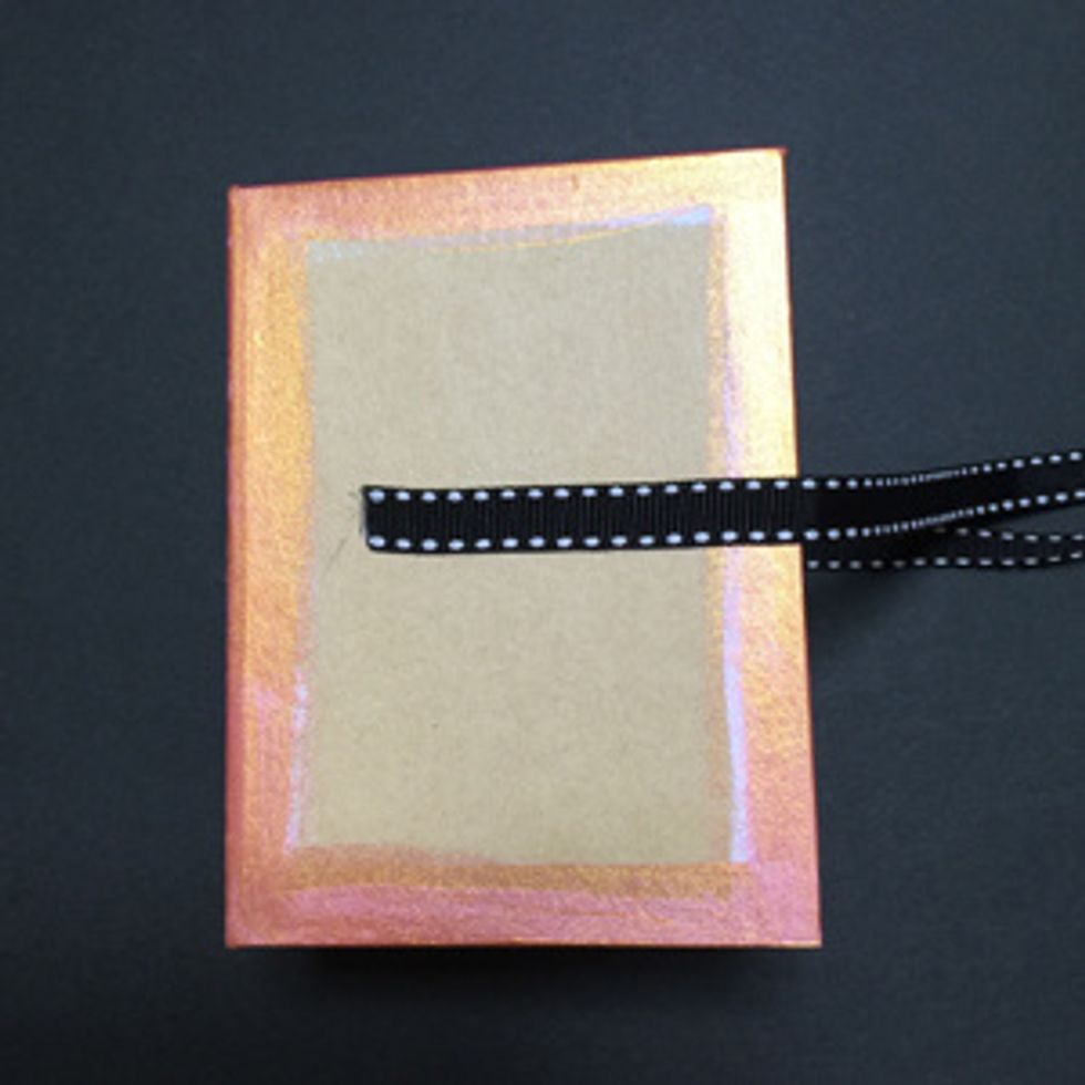 Front of the box First adhere a ribbon