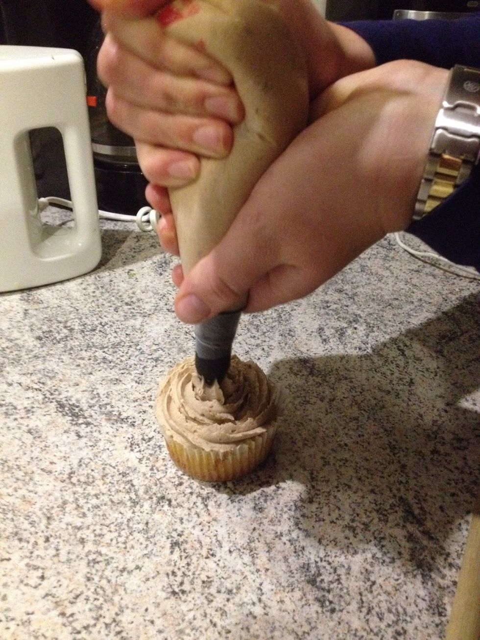 Frost the cupcakes