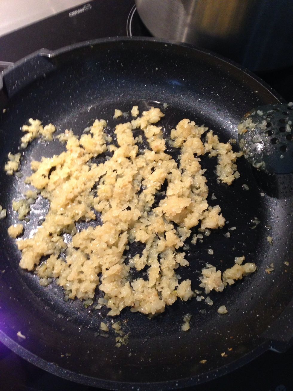 Fry 2 onions in olive oil or ??? Ur choice