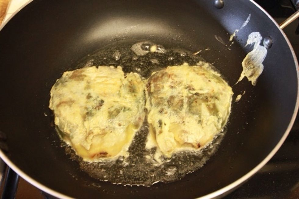 Fry both sides of your eggplants.