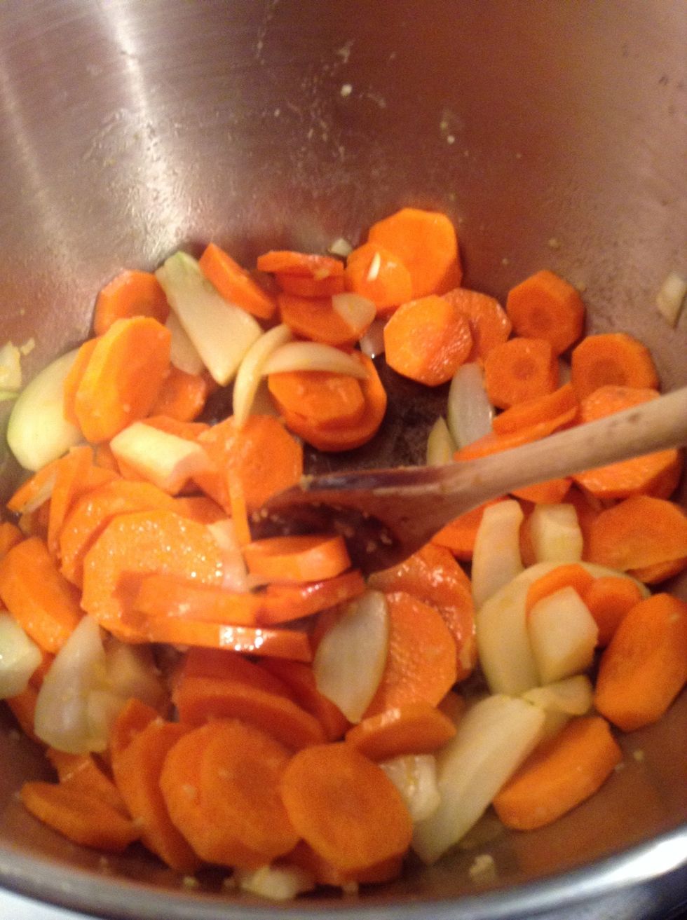 Fry on low heat for 1-2 mins. to get everything mixed up.
