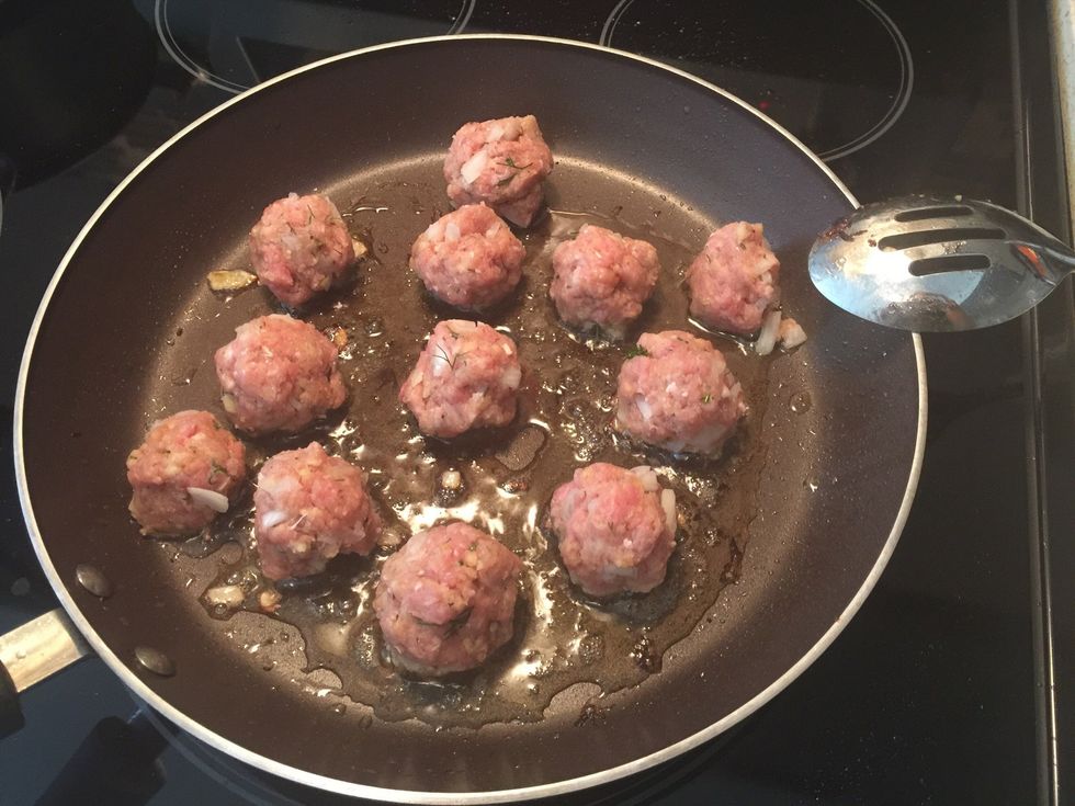 Fry the meatballs for 5-7min on low to medium heat