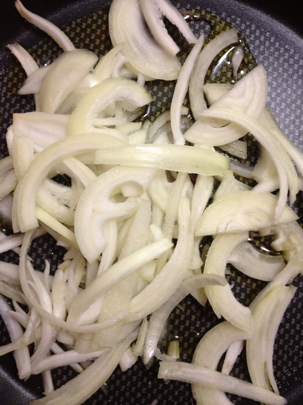 Fry the onions in 3 tbsp of olive oil