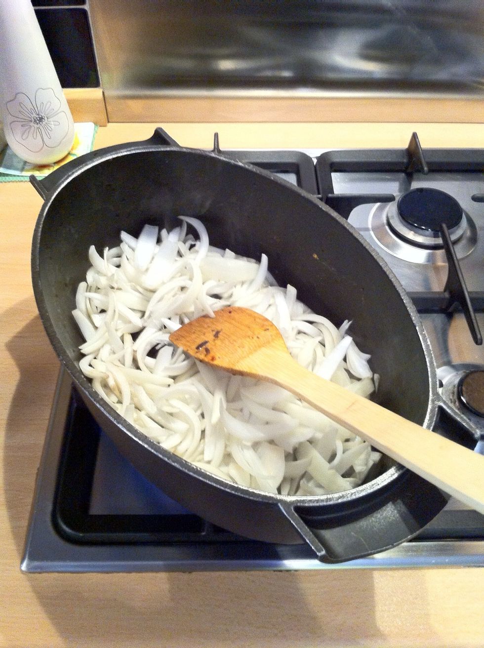 Fry the onions in the previously used pan.