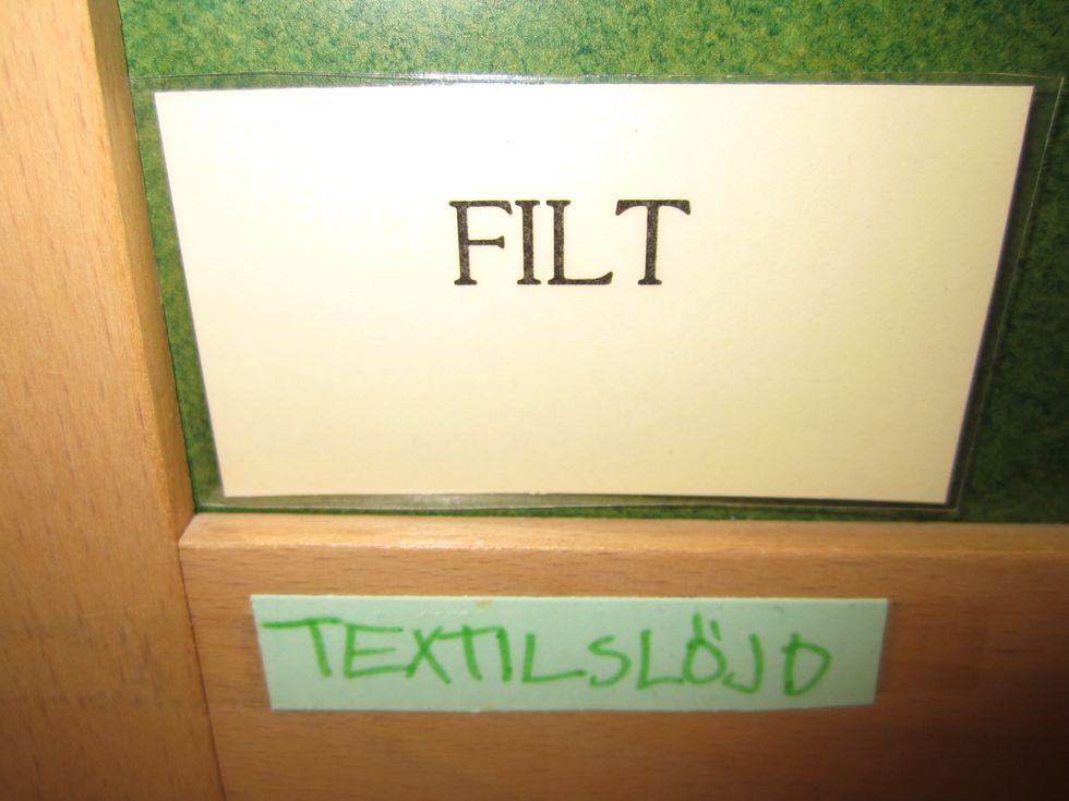 G\u00c5 TILL SK\u00c5PET MED FILTTYG OCH V\u00c4LJ VILKEN F\u00c4RG SOM PASSAR