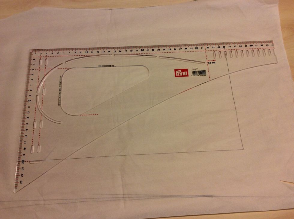 G\u00f6r 3 pappersmallar med m\u00e5tten: 35x20 cm, 37x22 cm, 46x22 cm Anv\u00e4nd dig av vinkelhaken och se till att m\u00e5tten blir r\u00e4tt.