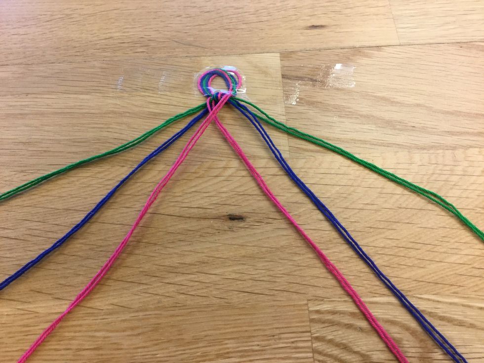 G\u00f6r samma sak med de rosa fr\u00e5n h\u00f6gra sidan. Se filmen p\u00e5 n\u00e4sta sida.