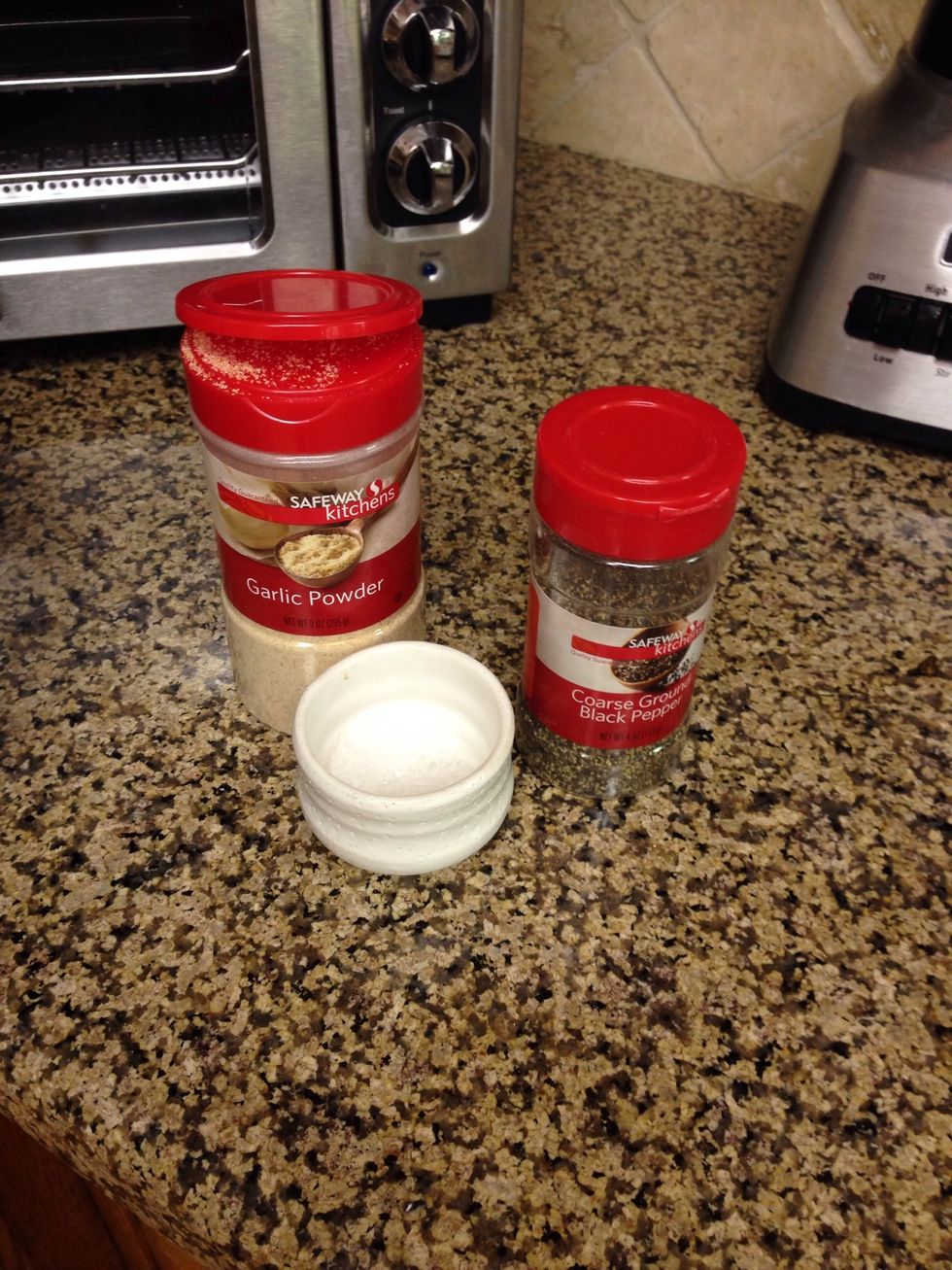 Garlic powder, salt & pepper