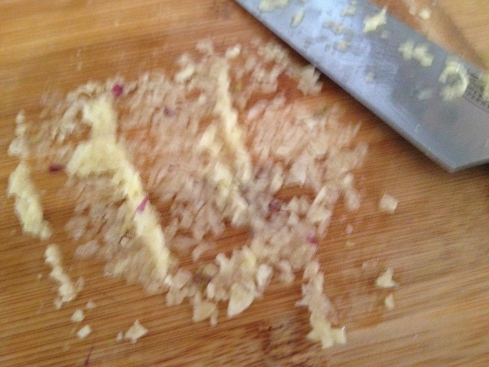 How to smash garlic without a garlic press B+C Guides