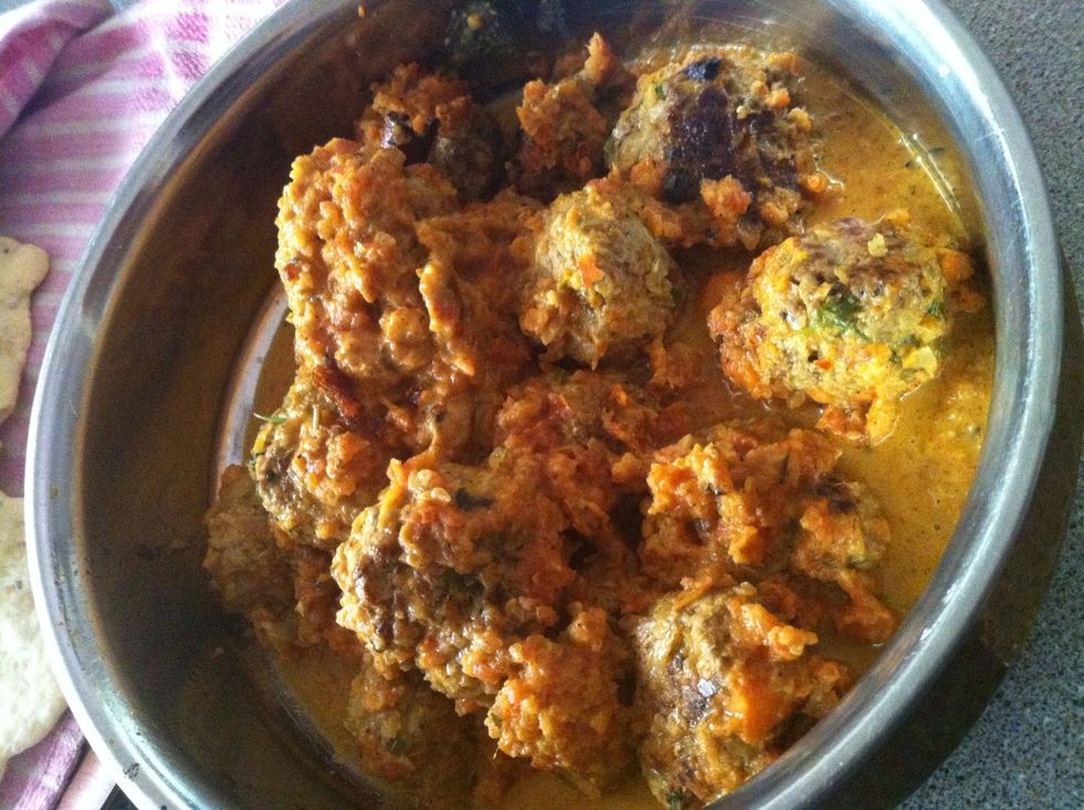 Garnish with some coriander leaves