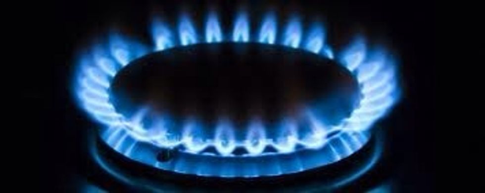 Gas