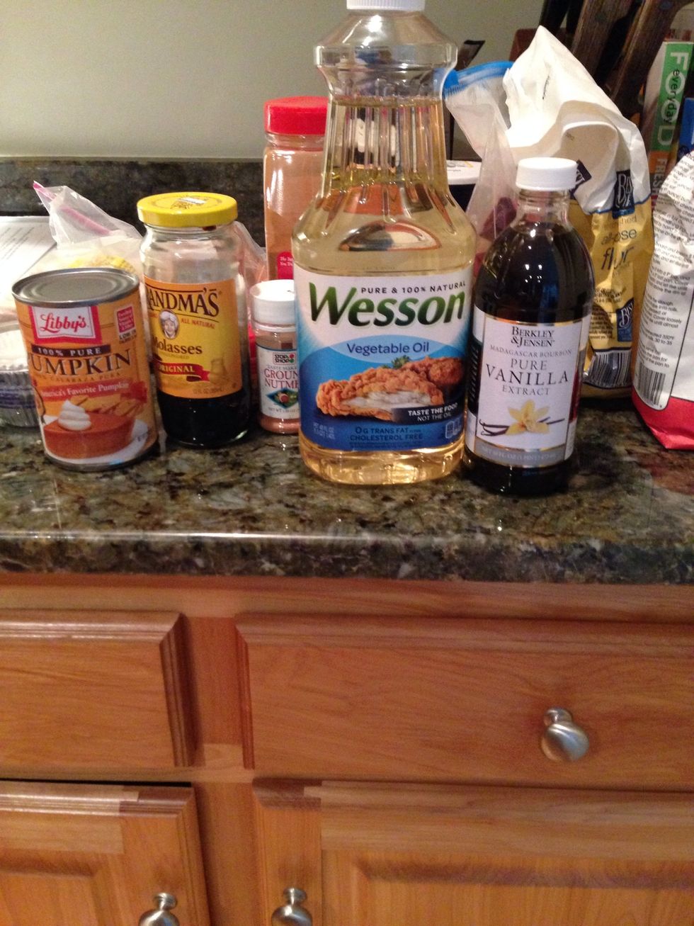 Gather all of the ingredients. Pre-heat your to 400 degrees Fahrenheit