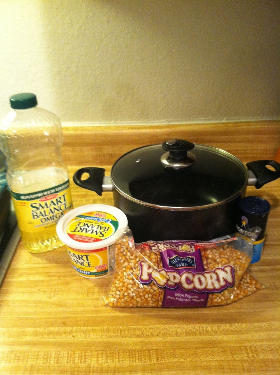 Gather all the supplies, quantity can be adjusted according to desired amount of popcorn.
