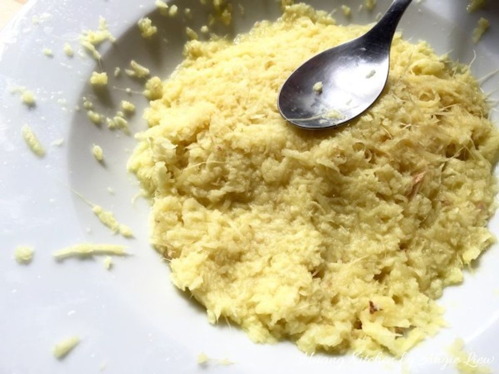 Gather the ginger pulp in a small pile in a bowl. Use a spatula, press the pulp against the bowl.