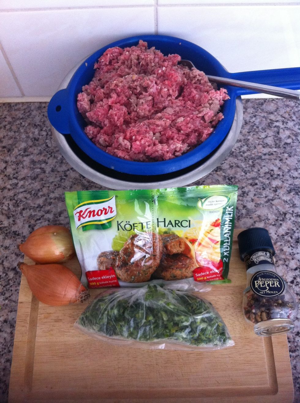 Gather your ingredients. If you dont have herbs for k\u00f6ftes, herbs for minced meat will also be fine.