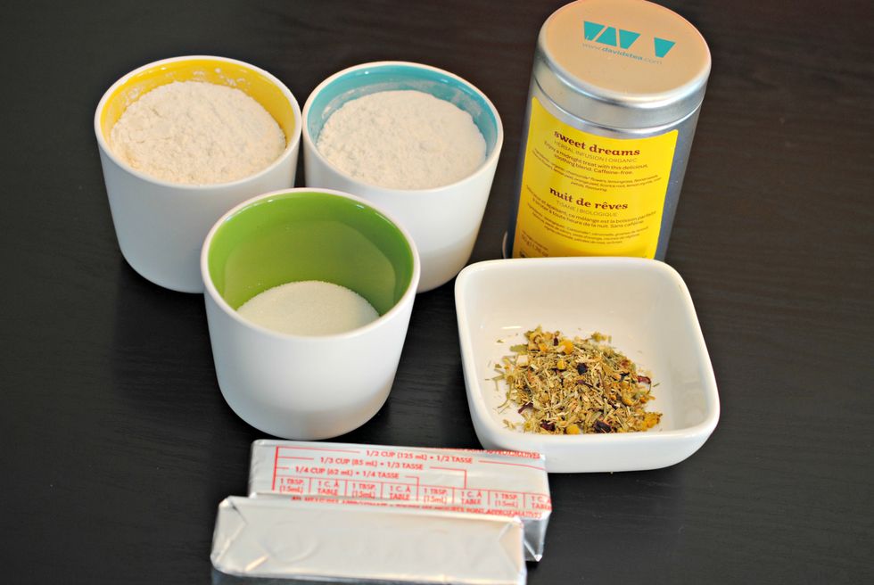 Gather your ingredients. Super simple: there are only four things you need!