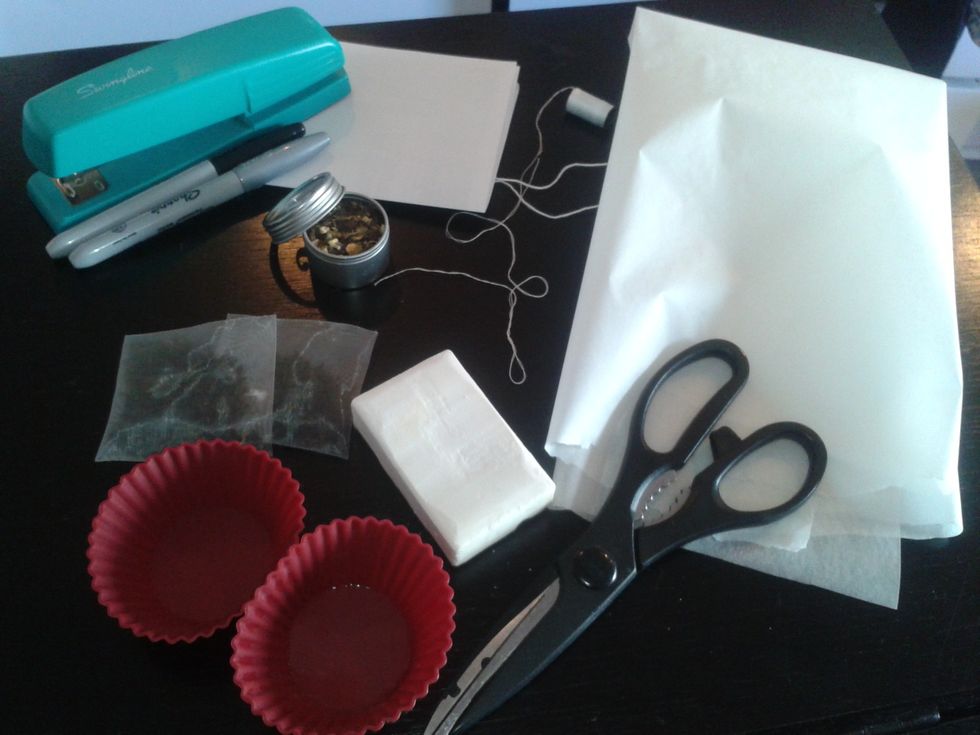 Gather your materials. For this I only used 1 soap base and opted for Green Tea mixed with Mint tea (great smelling and awesome for skin)!