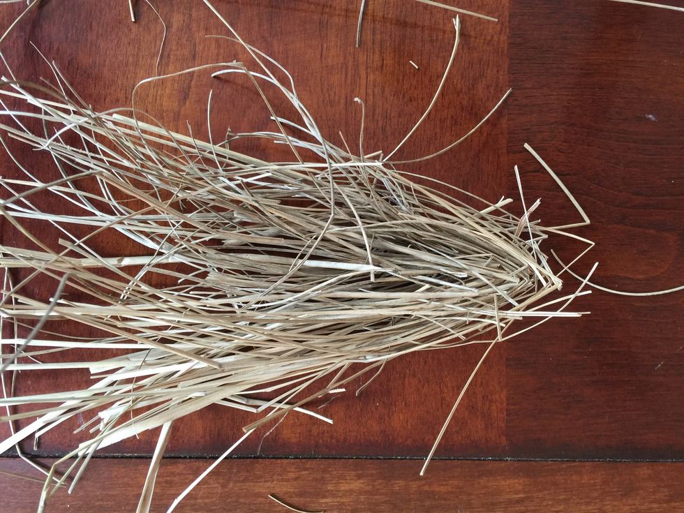 Gently separate and roll your grass into small bunches