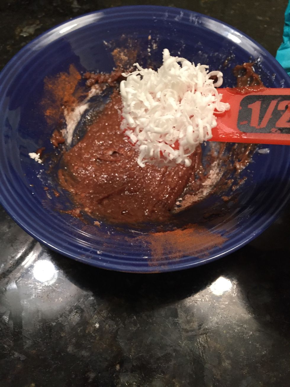 Get 1 tablespoon of beeswax into the bowl