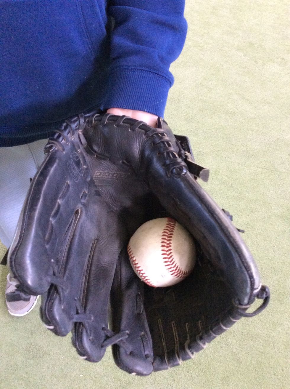 How to throw a curve ball B+C Guides