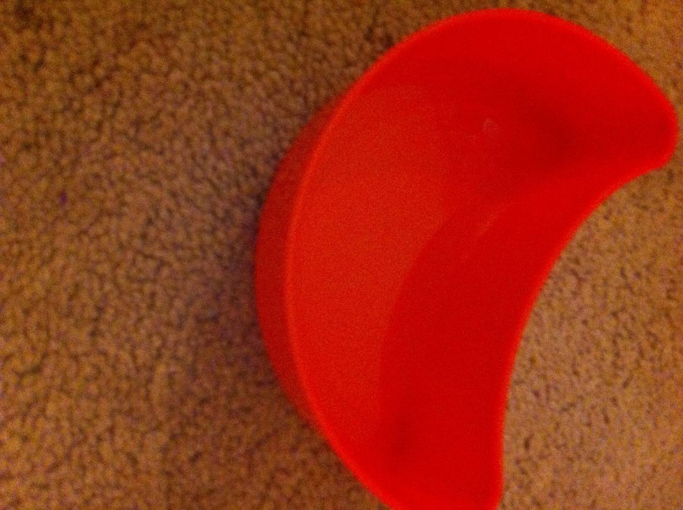 Get a separate bowl and put some water in it