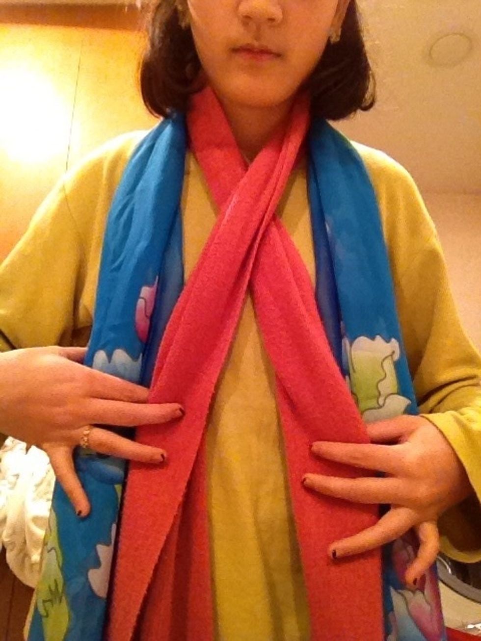 Get four strands, twist the middle two