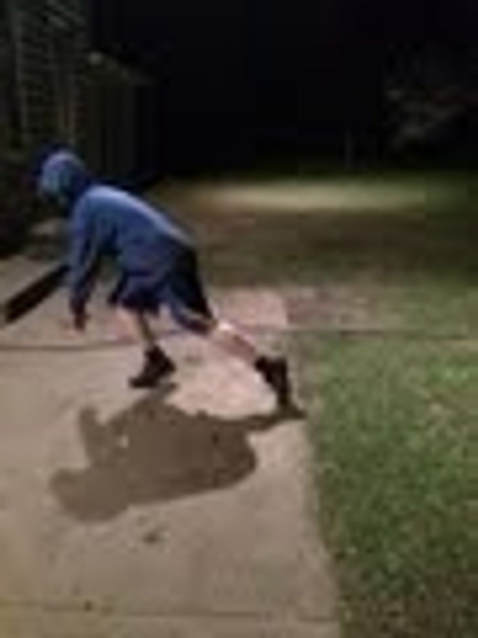 Get into the power position like so. Make sure to stay on your tippy toes!!