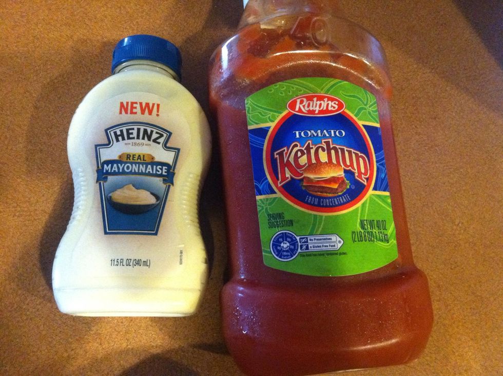 Get the mayonnaise & ketchup\u27a1
