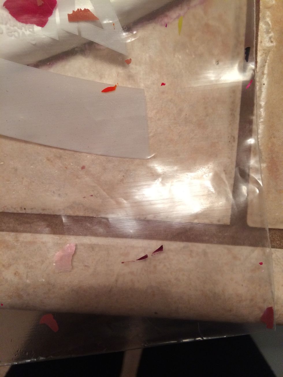 get the ziplock bag and put it so the logo is facing down