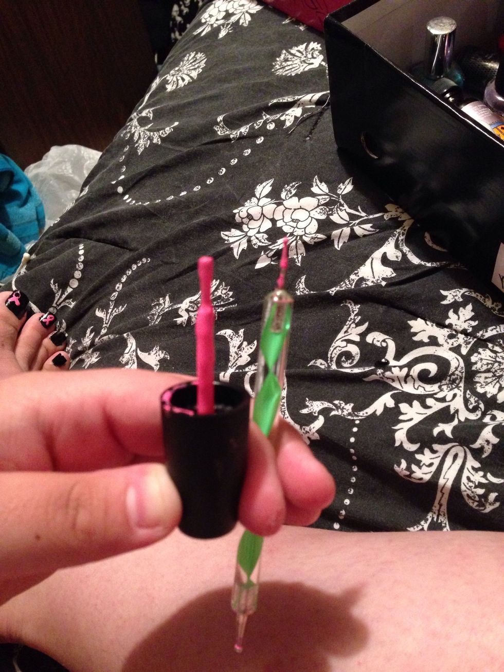 Get whatever size you want I found it easiest to use the smaller point your can always make it bigger