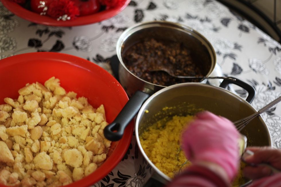 Get your egg mix, sponge fingers and choc mix and mix it all together. Did you wash your hands, here comes the fun part