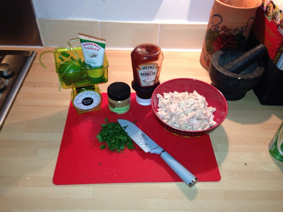 Get your ingredients for the chicken filling together. The filling includes: chicken (obvs), ginger, garlic, coriander, BBQ sauce and a good squeeze of lime.