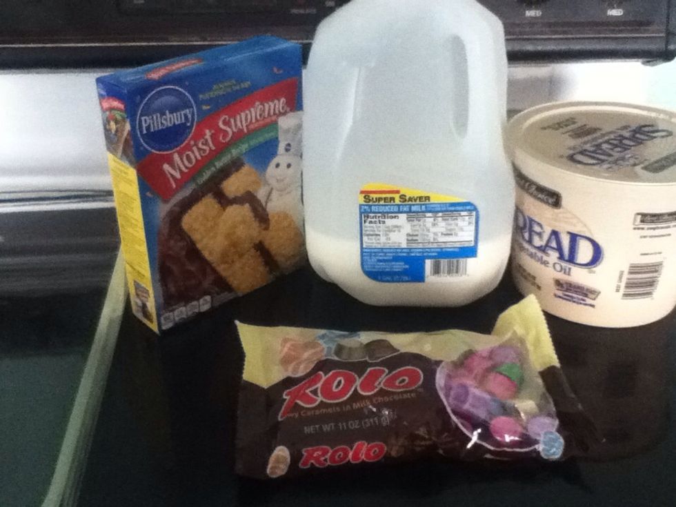 Get your ingredients milk, butter, cake mix, and rolo's