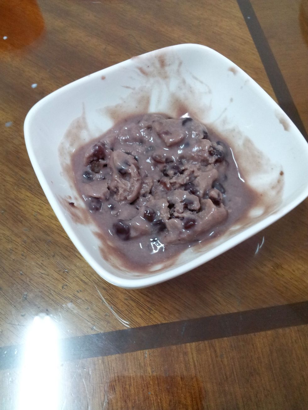 Get your Popsicle and smash it into another bowl until you make it like this picture above. (The picture above seems weird but you cannot judge the looks of it until you tasted it :)