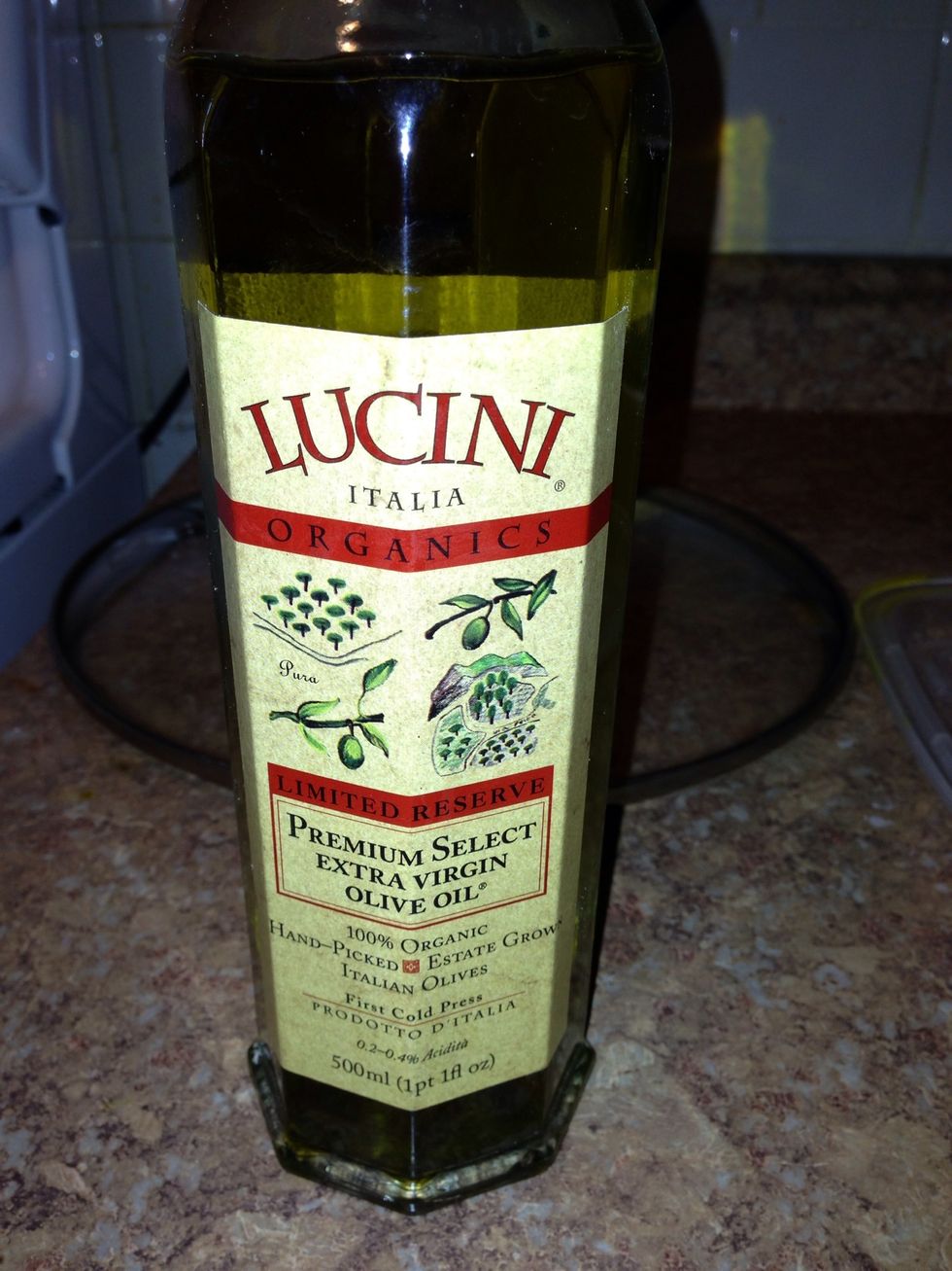 Get your pot ready a nice deep pot is good heat up the pot I use olive oil cause I just love cooking with it makes the food taste better (my opinion )