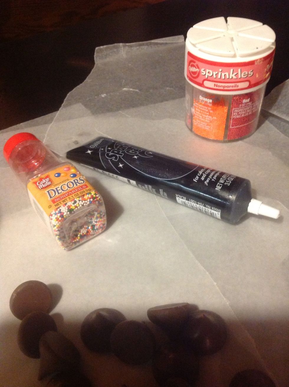 Get your sprinkles and pastry gel ready