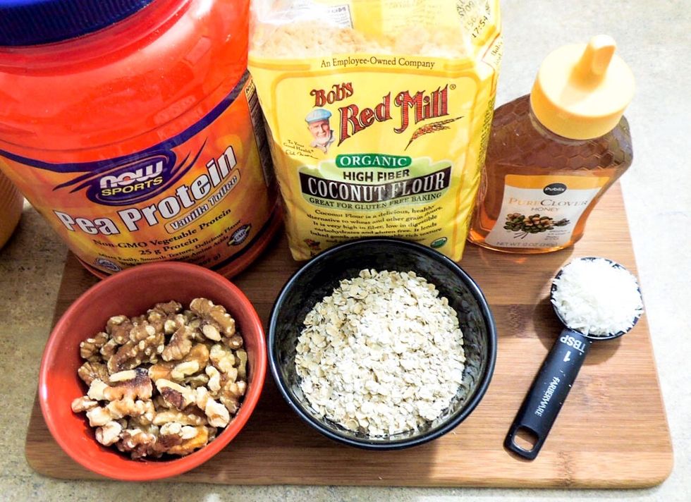 Getting ingredients ready: oats, walnuts, coconut flour, pea protein (mine is Vanilla Toffee flavor), honey and later will need 1/3 cup water.