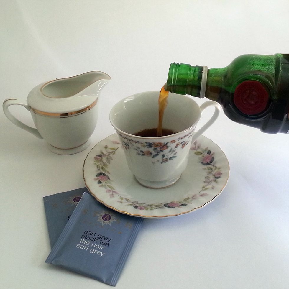 Gin starts at about 40% alcohol by volume (ABV), after adding the simple syrup this mix is about 25-30% ABV. Earl Grey Cocktail: -2oz cold earl grey gin -add milk as desired