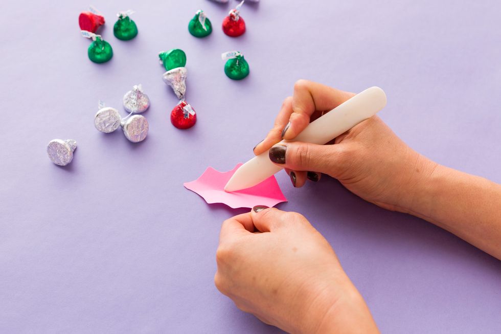 Give a nice crease with a bone folder for a more realistic look.