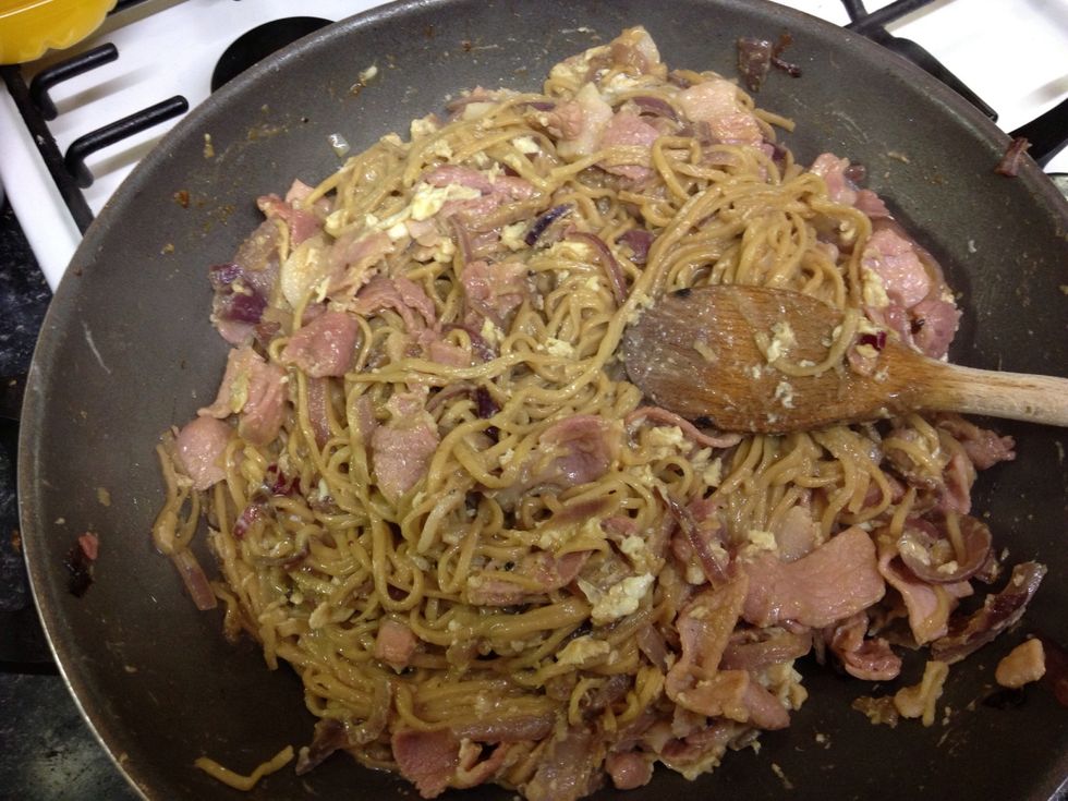 Give one final toss in the pan (once all egg is cooked and used) and you're done, yum! :)