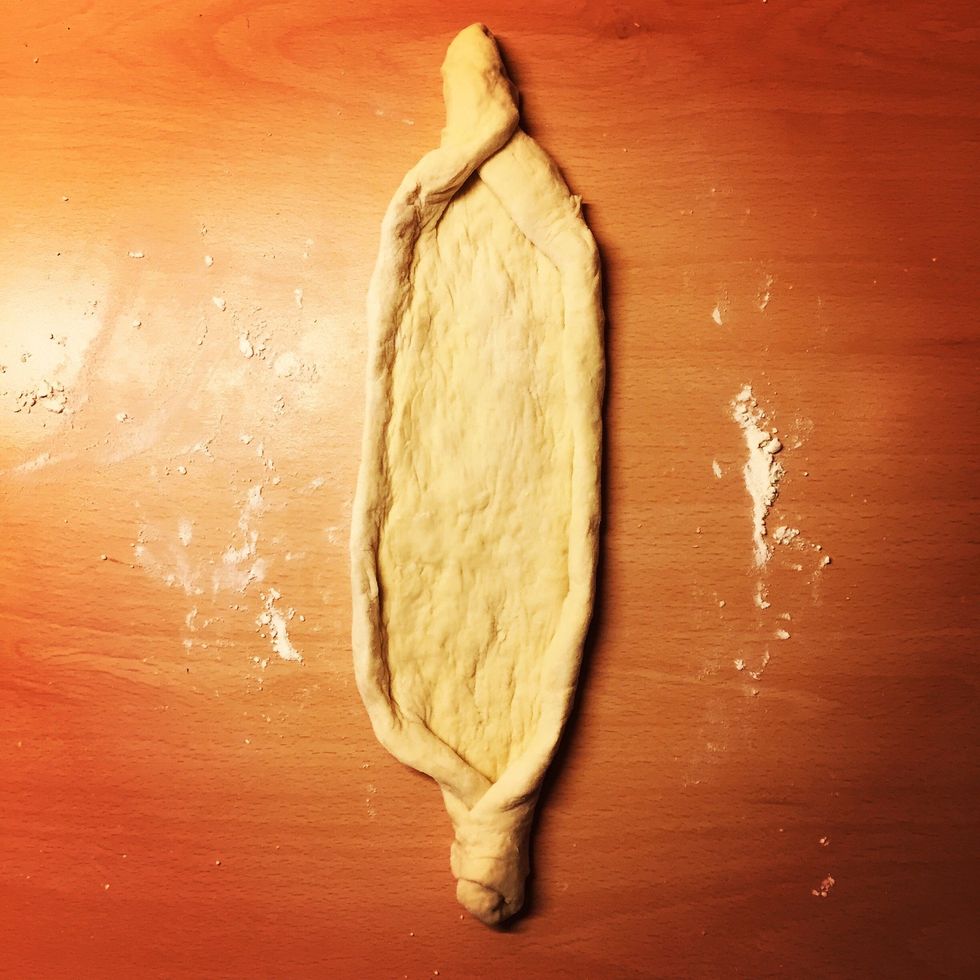 Give the right shape by creating an open "boat"