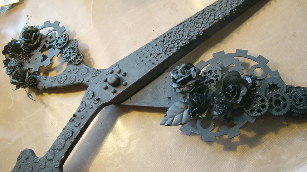 Give your new pieces a coat of black gesso also.