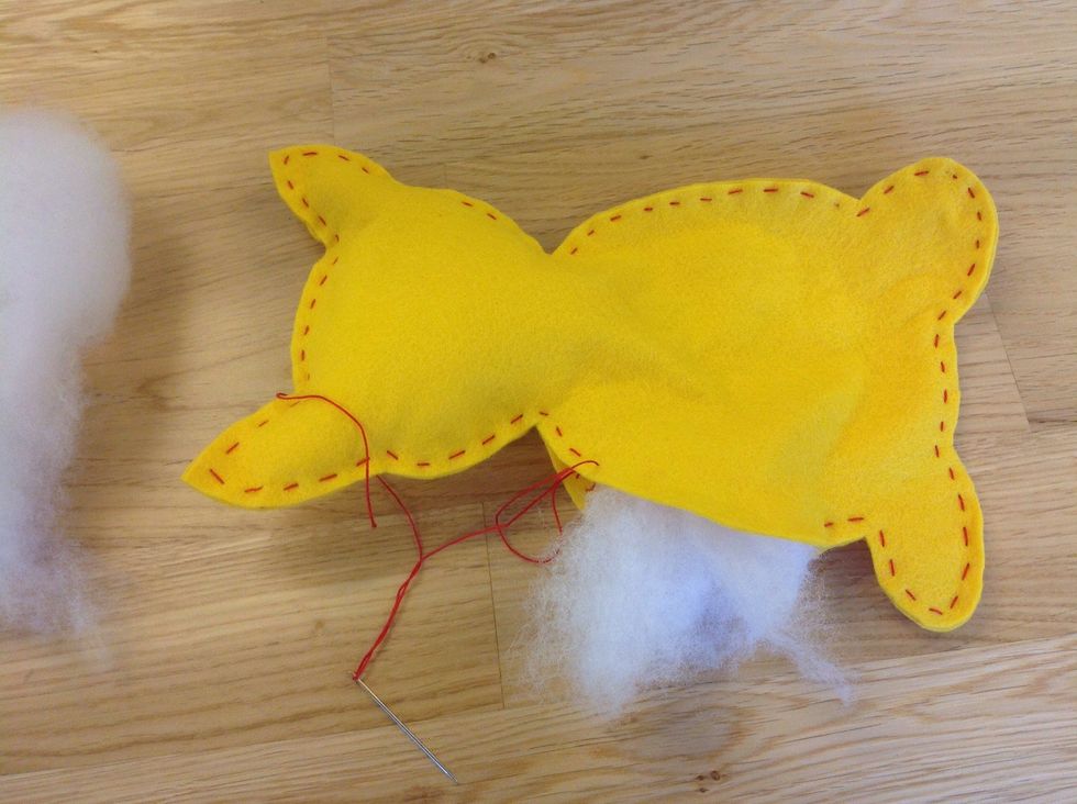 Gl\u00f6m inte stoppa kroppen med vadd innan du kommit hela v\u00e4gen runt.