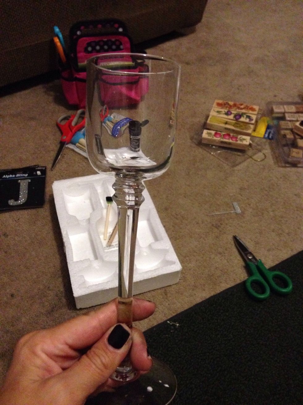 Glass votive/tealight holder before