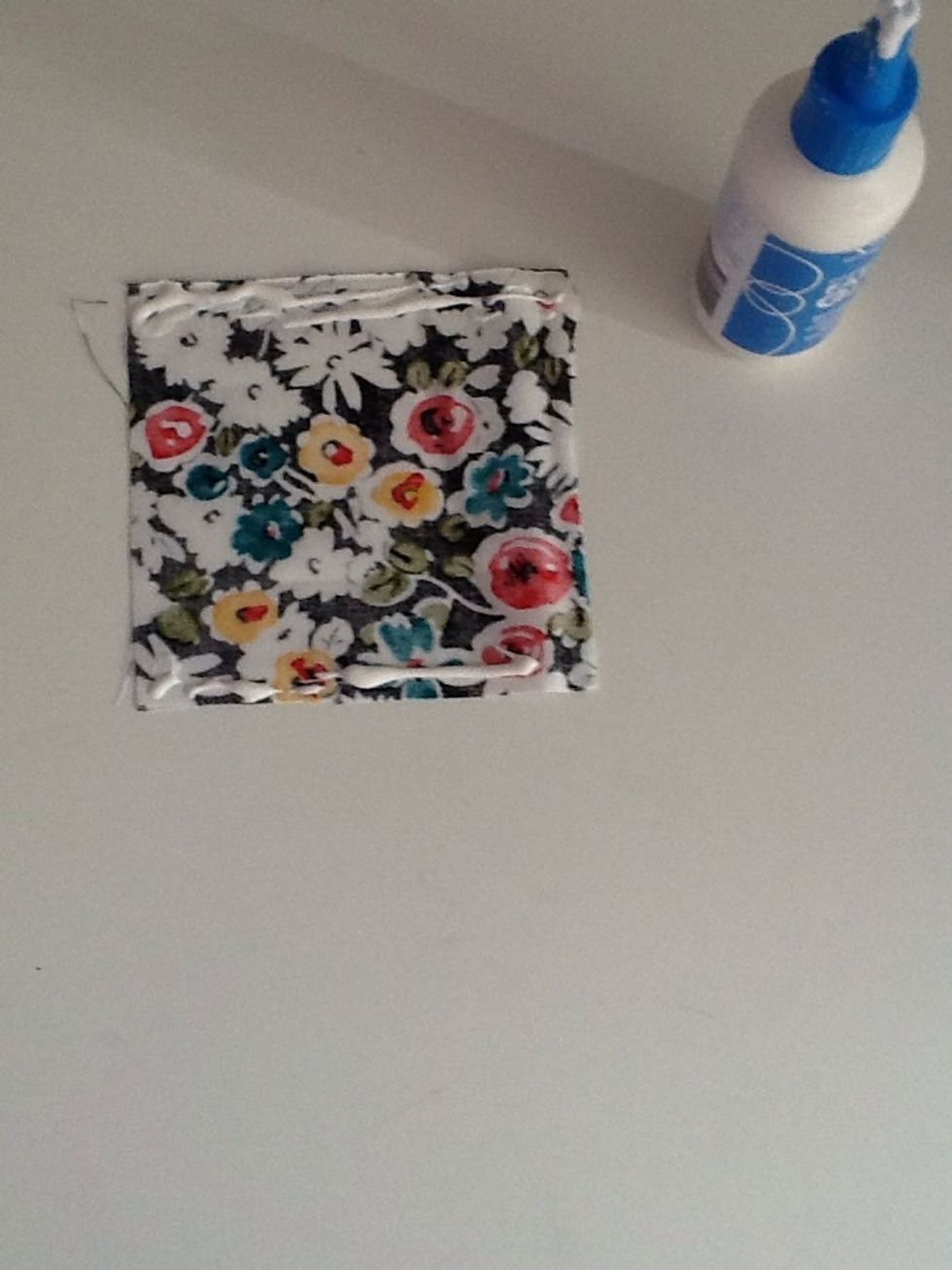 Glue 2 opposite sides.